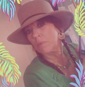 Meet your Posher, Deanna